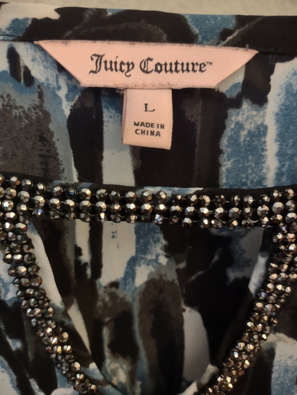 Juicy Couture Blue Abstract Print Rhinestone Keyhole Bell Sleeve Blouse Large - Picture 10 of 13